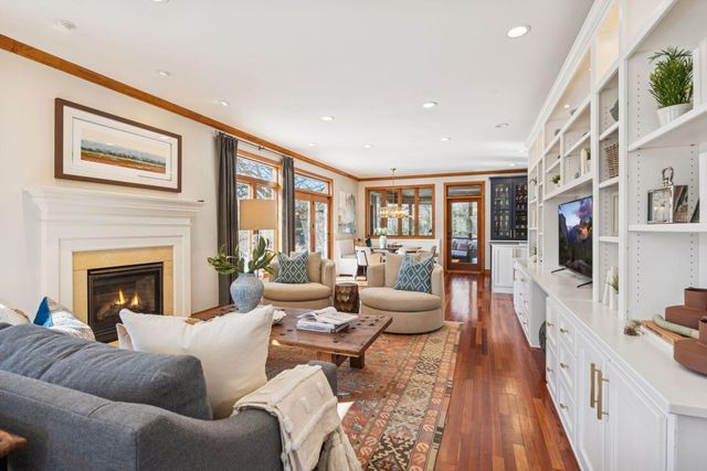 816 Westwood Drive S, Golden Valley, MN 55416