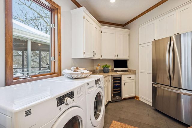 816 Westwood Drive S, Golden Valley, MN 55416