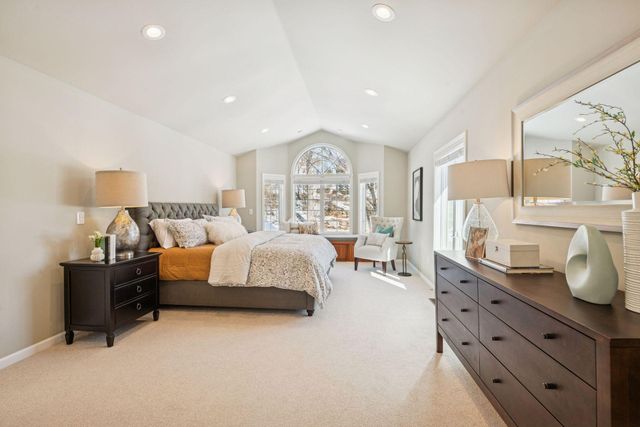 816 Westwood Drive S, Golden Valley, MN 55416