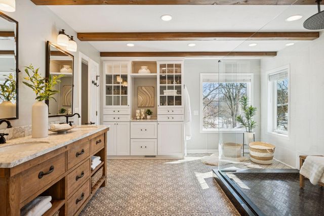 816 Westwood Drive S, Golden Valley, MN 55416