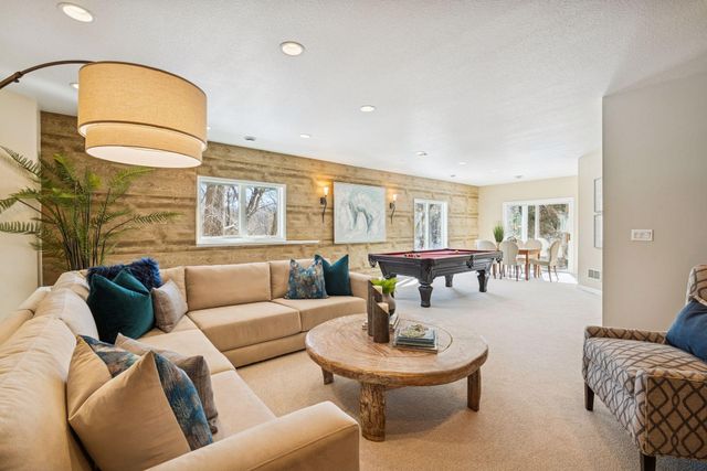 816 Westwood Drive S, Golden Valley, MN 55416