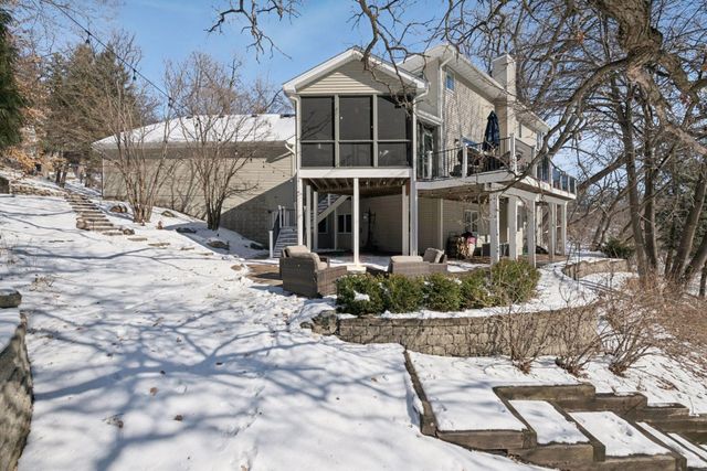 816 Westwood Drive S, Golden Valley, MN 55416