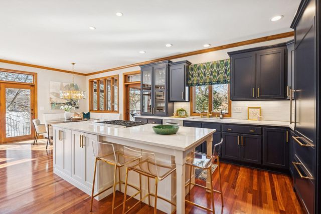 816 Westwood Drive S, Golden Valley, MN 55416