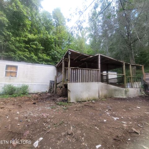 7134 Brewer Rd, Maryville, TN 37801