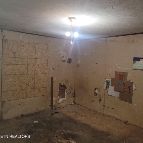 7134 Brewer Rd, Maryville, TN 37801