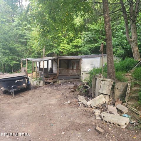 7134 Brewer Rd, Maryville, TN 37801