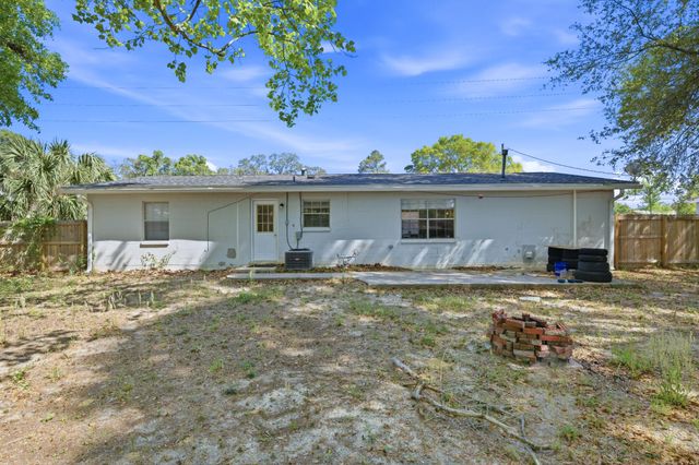 750 Mayflower Avenue, Fort Walton Beach, FL 32547