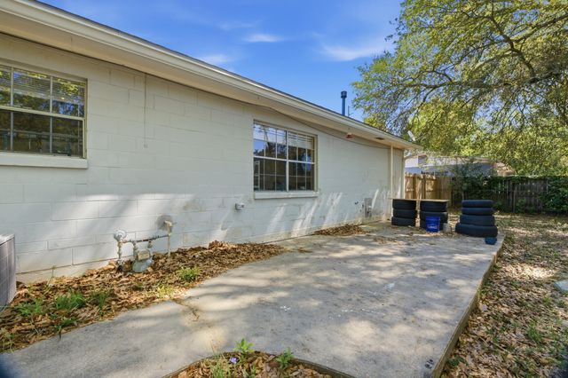 750 Mayflower Avenue, Fort Walton Beach, FL 32547