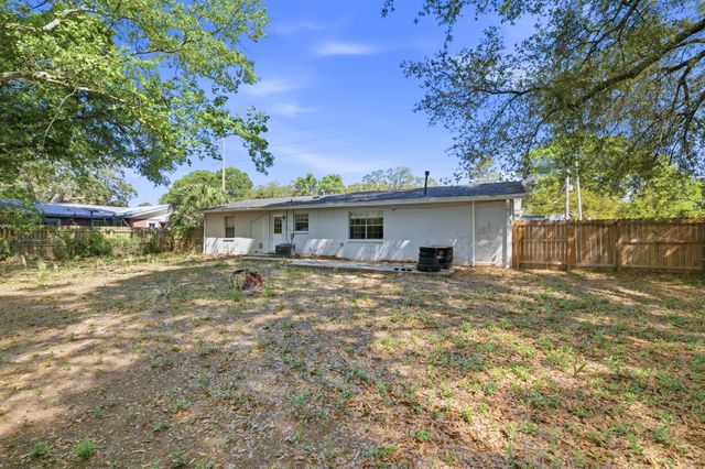 750 Mayflower Avenue, Fort Walton Beach, FL 32547