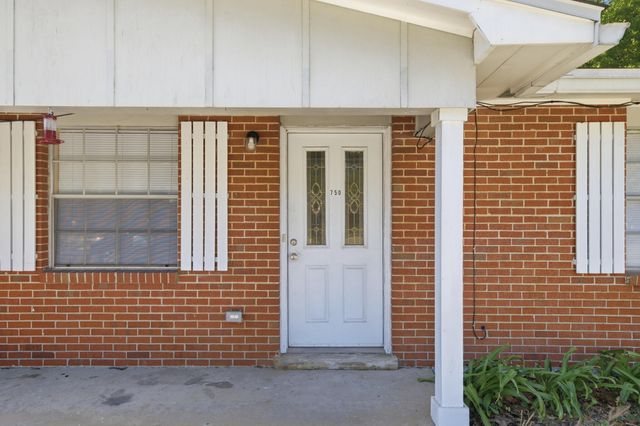 750 Mayflower Avenue, Fort Walton Beach, FL 32547