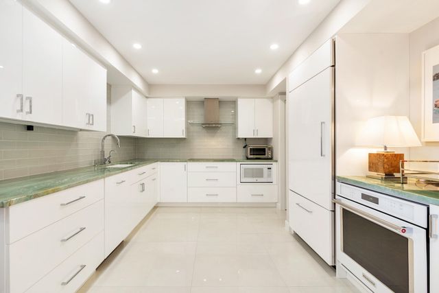 2600 S Ocean Boulevard 302w, Palm Beach, FL 33480