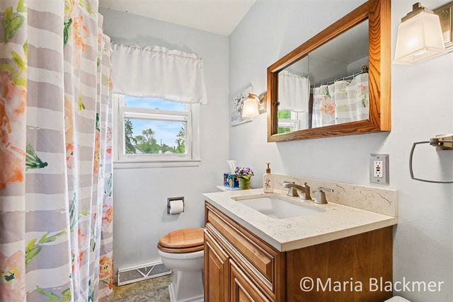 640 Division Street, Ionia, MI 48846