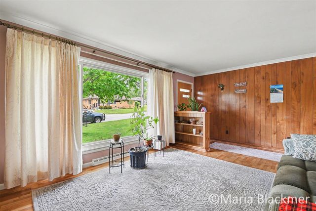 640 Division Street, Ionia, MI 48846