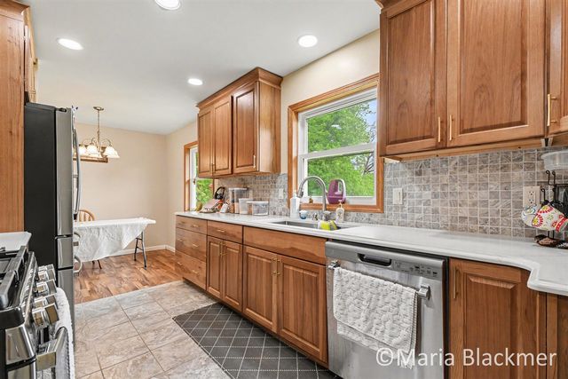 640 Division Street, Ionia, MI 48846