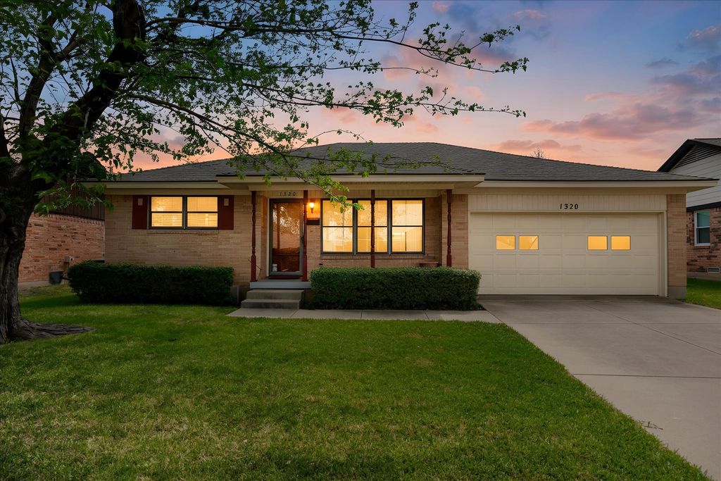 1320 Lexington Drive, Garland, TX 75041