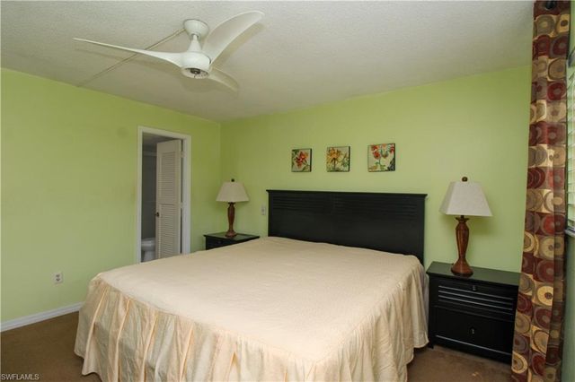 175 Turtle Lake CT 111, Naples, FL 34105