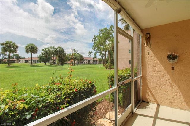 175 Turtle Lake CT 111, Naples, FL 34105