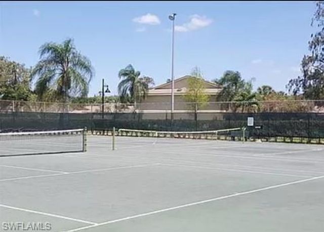 175 Turtle Lake CT 111, Naples, FL 34105