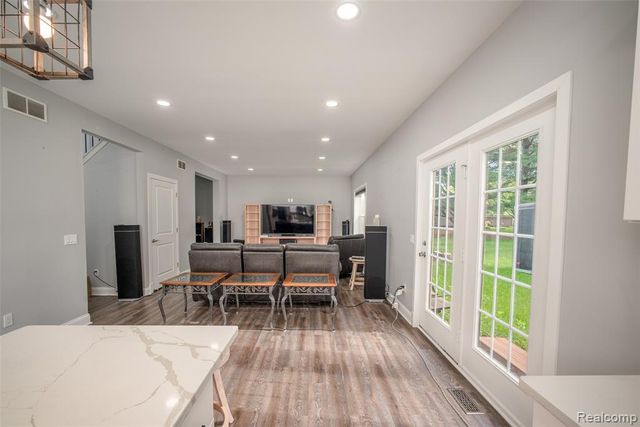 11913 Tuttle Hill Road, Willis, MI 48191