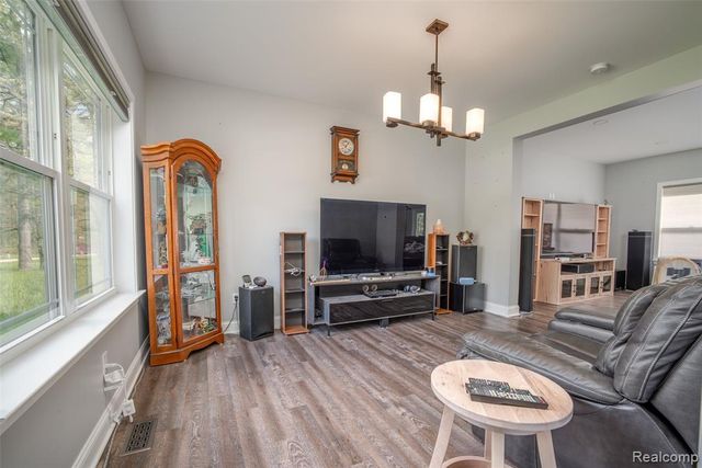 11913 Tuttle Hill Road, Willis, MI 48191