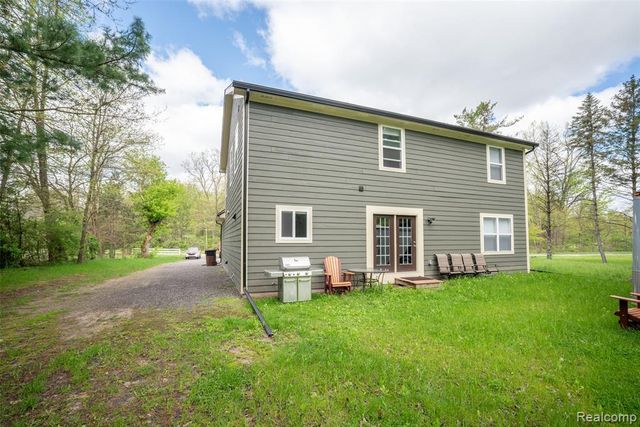 11913 Tuttle Hill Road, Willis, MI 48191