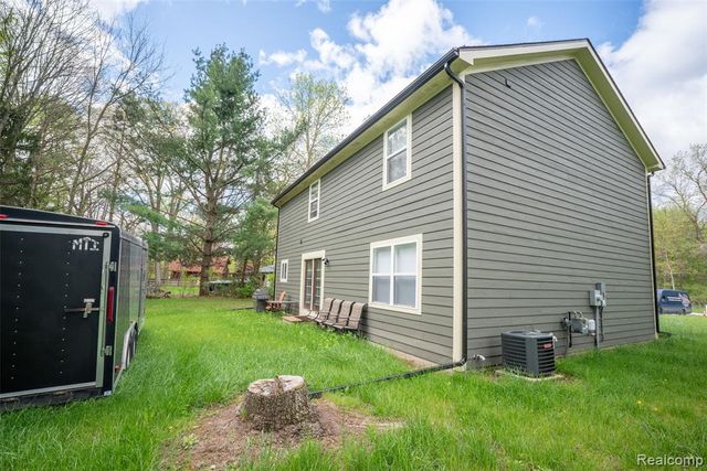 11913 Tuttle Hill Road, Willis, MI 48191