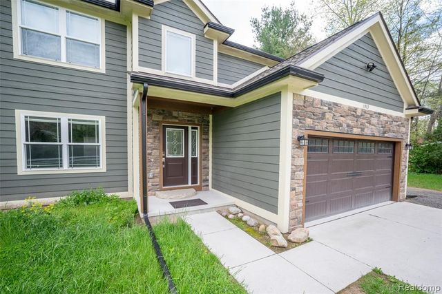 11913 Tuttle Hill Road, Willis, MI 48191