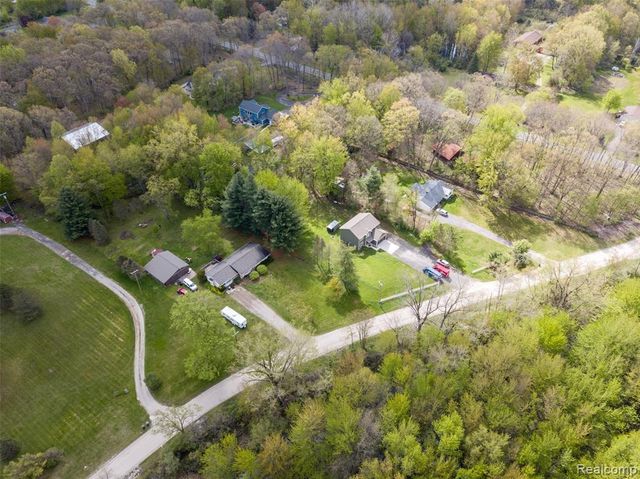 11913 Tuttle Hill Road, Willis, MI 48191