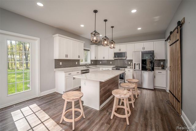 11913 Tuttle Hill Road, Willis, MI 48191