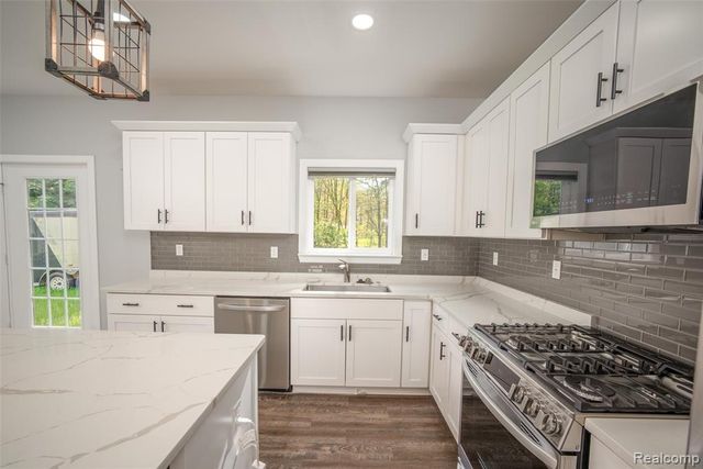 11913 Tuttle Hill Road, Willis, MI 48191