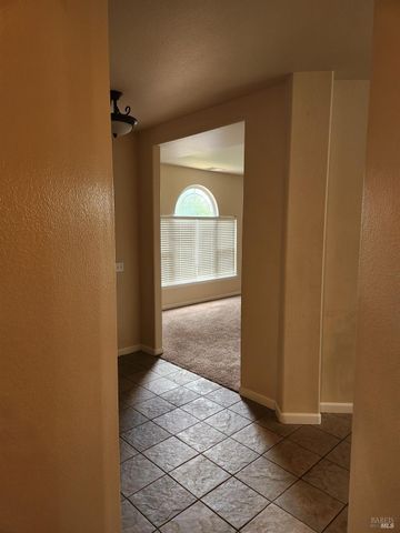 464 Beltrami Dr, Ukiah, CA 95482