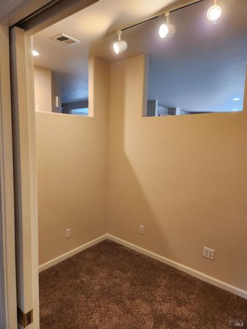 464 Beltrami Dr, Ukiah, CA 95482