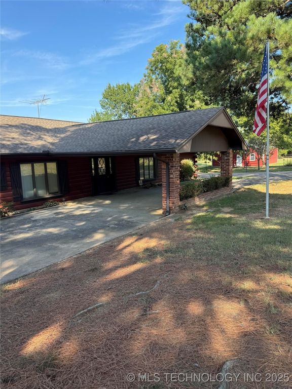 5140 E Smith Ferry, Muskogee, OK 74403