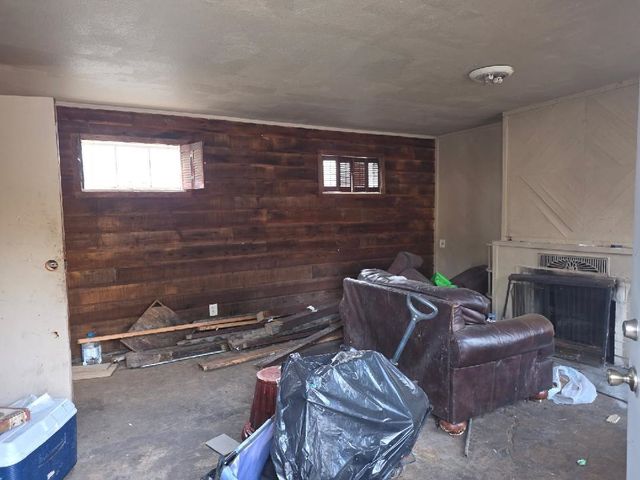 3715 Lavon St, Wichita, KS 67208