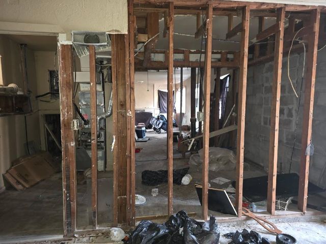 3715 Lavon St, Wichita, KS 67208