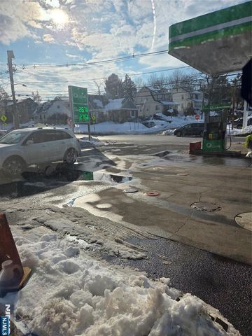 457 Teaneck Road, Teaneck, NJ 07666