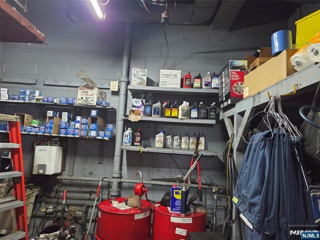 457 Teaneck Road, Teaneck, NJ 07666