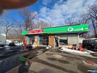 457 Teaneck Road, Teaneck, NJ 07666