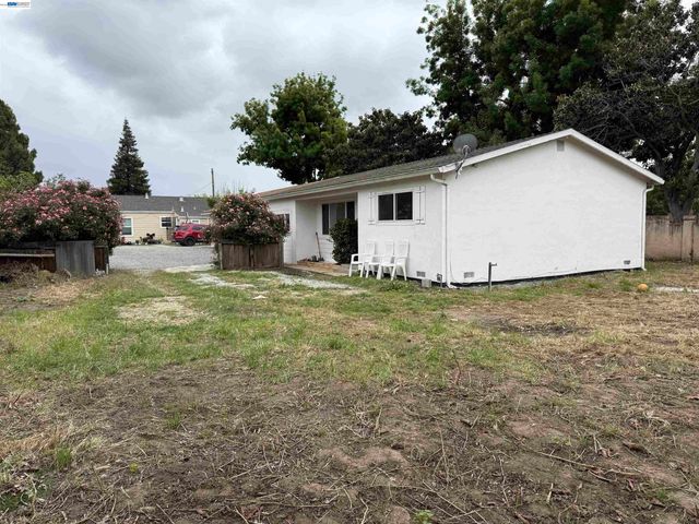 3425 Decoto Rd, Fremont, CA 94555
