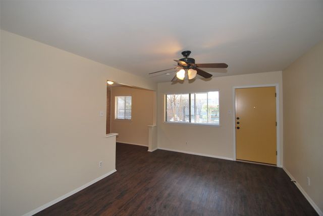 5004 Live Oak Street 106, Dallas, TX 75206