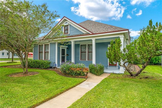 330 W Henrietta Ave, Kingsville, TX 78363