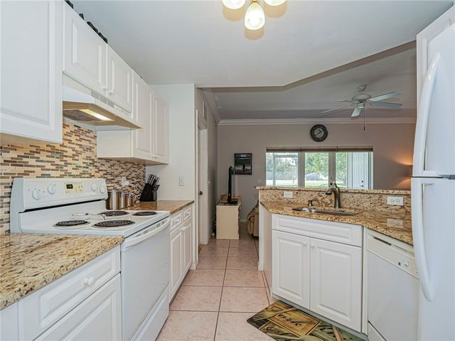 235 Grand Royale Circle 104, Vero Beach, FL 32962