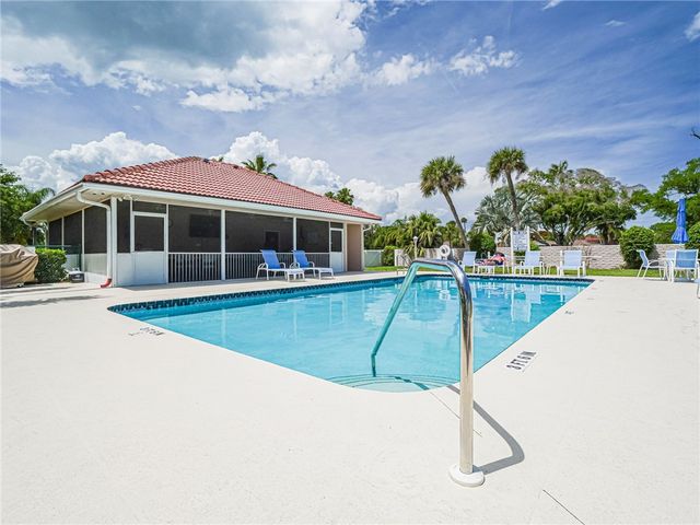 235 Grand Royale Circle 104, Vero Beach, FL 32962