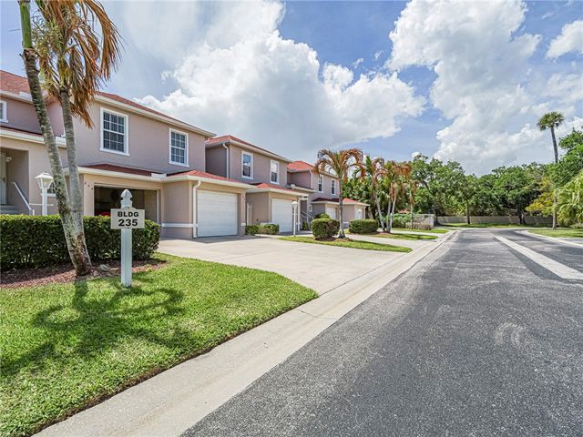 235 Grand Royale Circle 104, Vero Beach, FL 32962