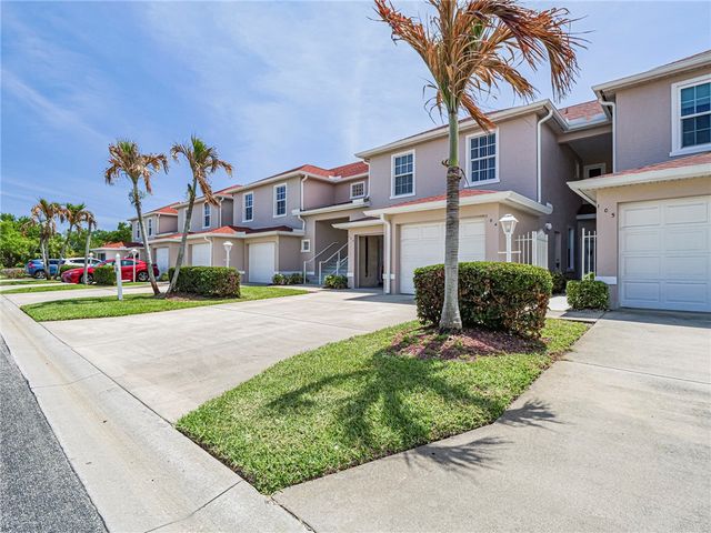 235 Grand Royale Circle 104, Vero Beach, FL 32962