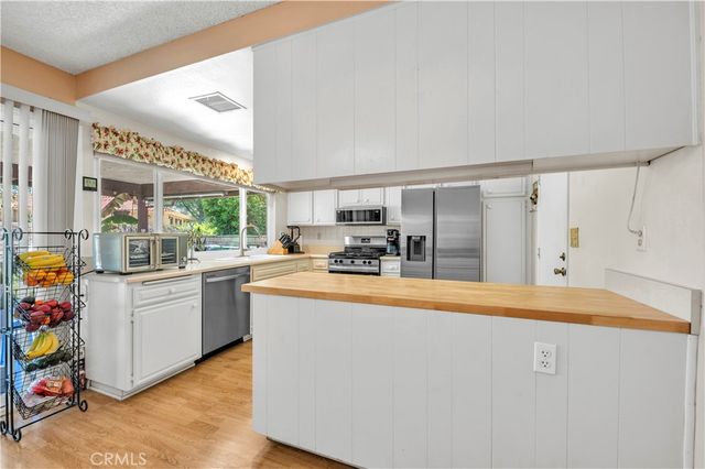 1114 Bottle Tree, Hemet, CA 92545