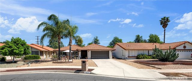 1114 Bottle Tree, Hemet, CA 92545