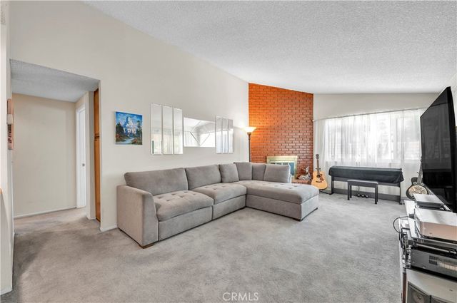 1114 Bottle Tree, Hemet, CA 92545