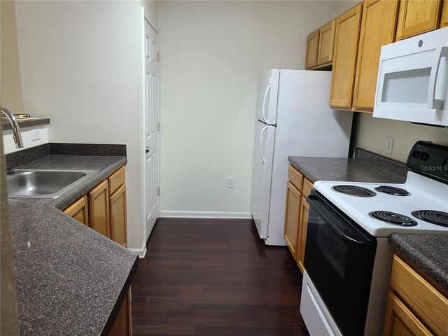 4802 51ST STREET W 619, Bradenton, FL 34210