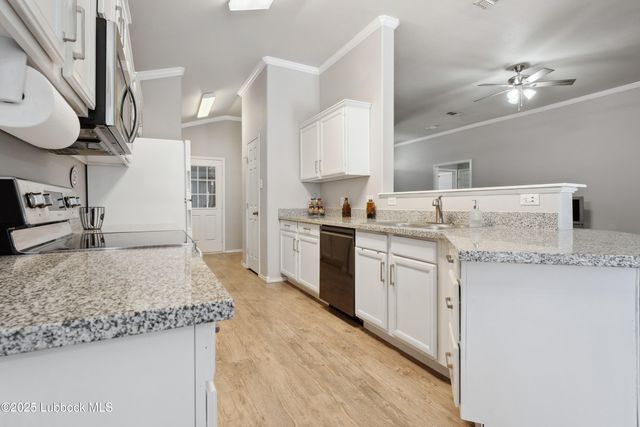 3407 Oakridge Avenue, Lubbock, TX 79407